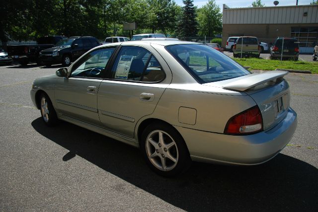 Nissan Sentra 2001 photo 4