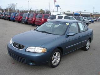 Nissan Sentra 2001 photo 1