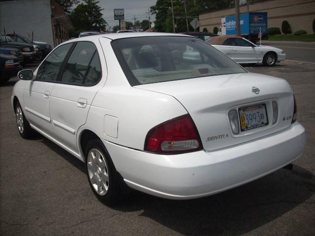 Nissan Sentra 2001 photo 3