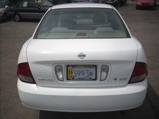Nissan Sentra 2001 photo 4