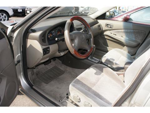 Nissan Sentra 2001 photo 1