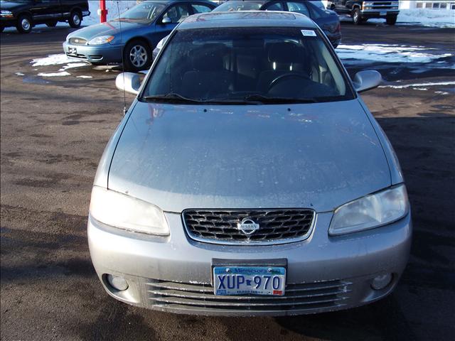 Nissan Sentra 2001 photo 2