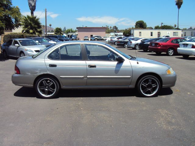 Nissan Sentra 2001 photo 4