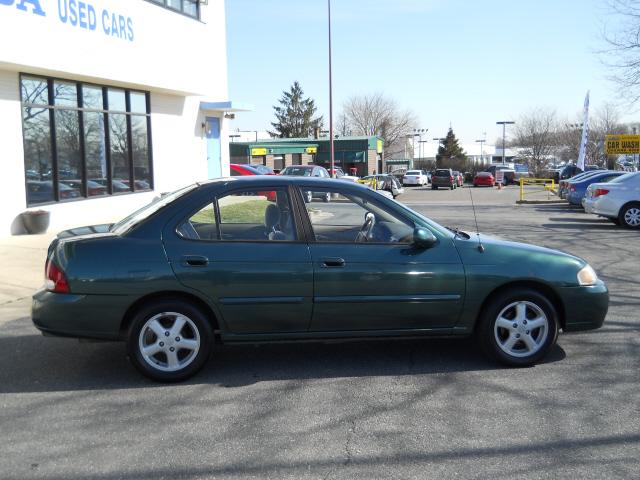 Nissan Sentra 2001 photo 1