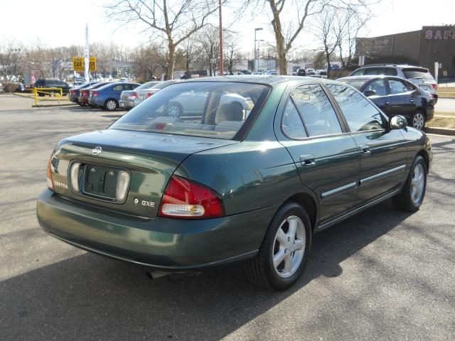 Nissan Sentra 2001 photo 2