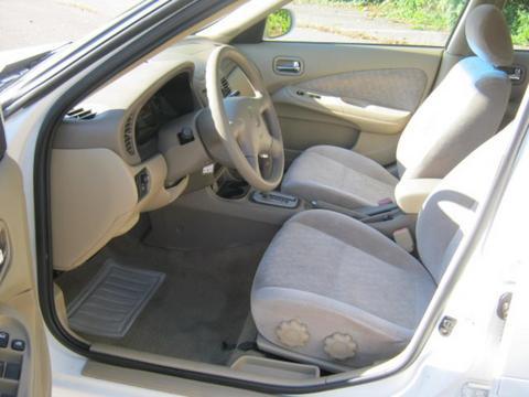 Nissan Sentra 2001 photo 1