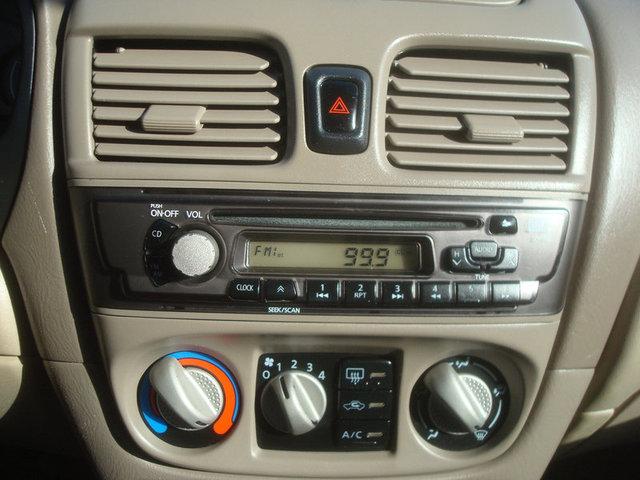 Nissan Sentra 2001 photo 5