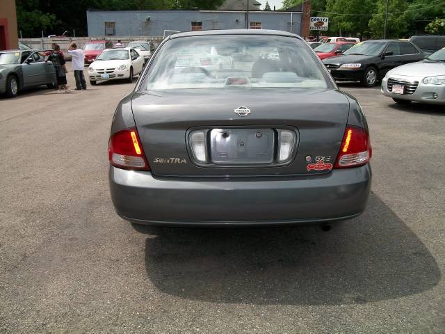 Nissan Sentra 2001 photo 3