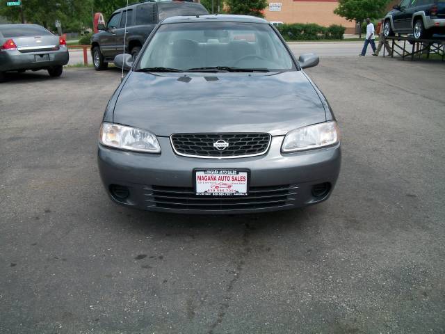 Nissan Sentra 2001 photo 4