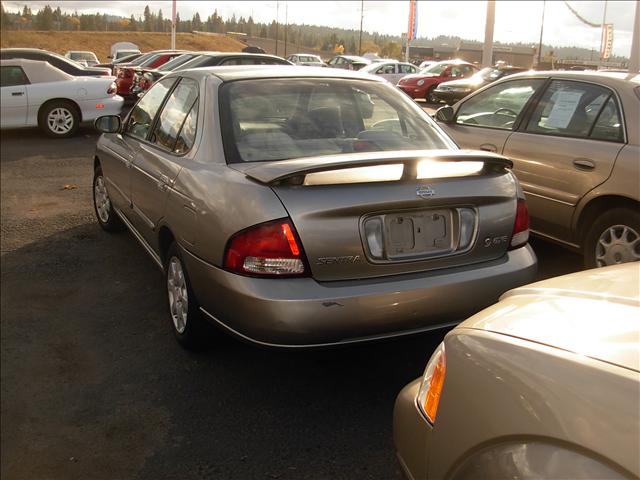 Nissan Sentra 2001 photo 2