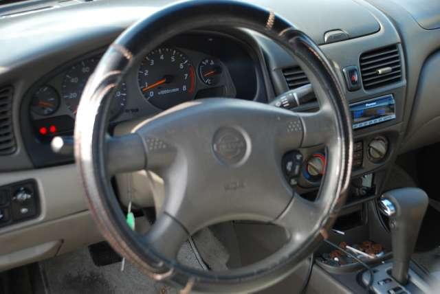 Nissan Sentra 2001 photo 1