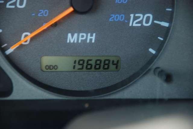 Nissan Sentra 2001 photo 2