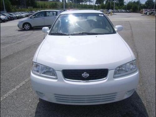 Nissan Sentra 2001 photo 1