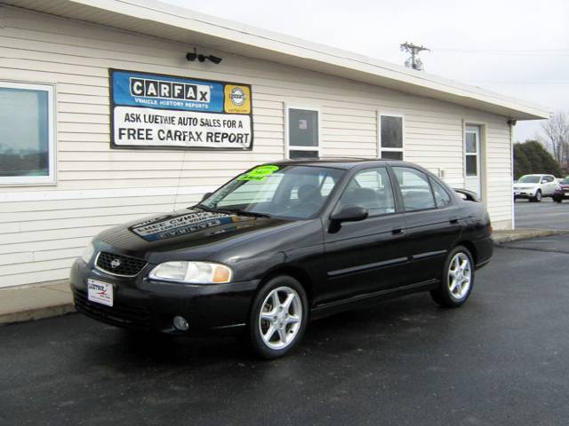 Nissan Sentra 2001 photo 1