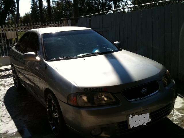 Nissan Sentra SE Sedan