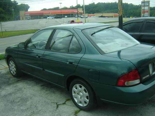 Nissan Sentra 2001 photo 4