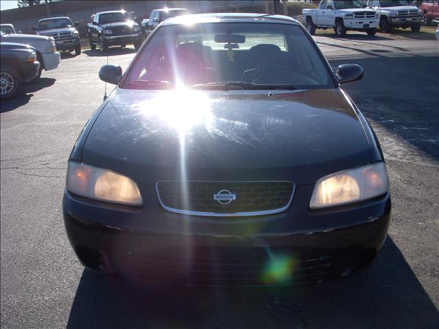Nissan Sentra 2001 photo 1