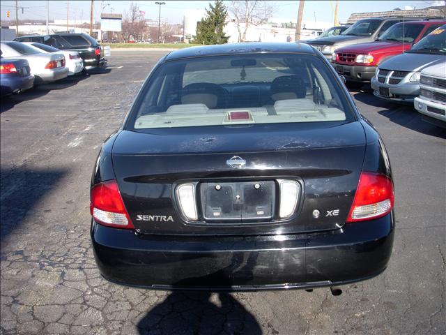 Nissan Sentra 2001 photo 3