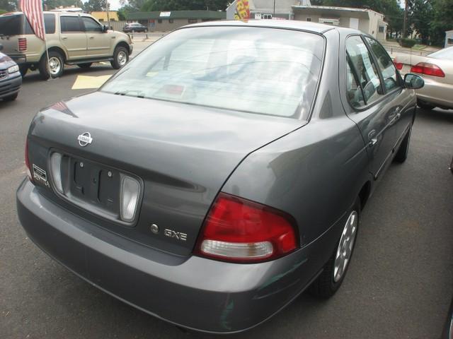 Nissan Sentra 2001 photo 1