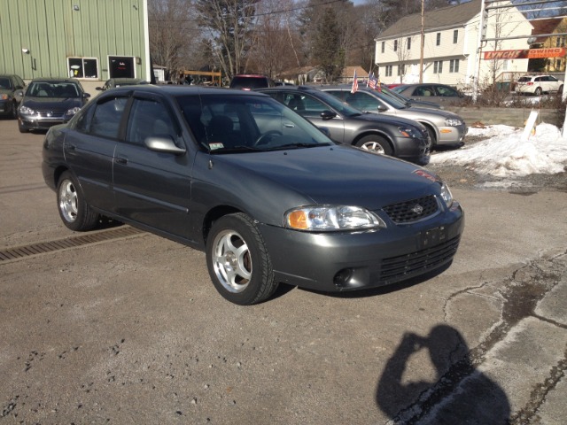 Nissan Sentra 2001 photo 2