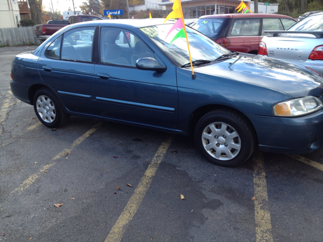 Nissan Sentra 2001 photo 1
