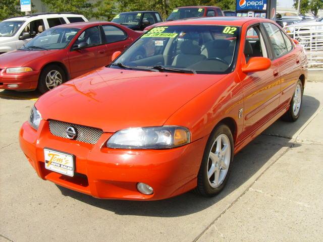 Nissan Sentra Crew Cab Standard Box 4-wheel Drive SLE Sedan