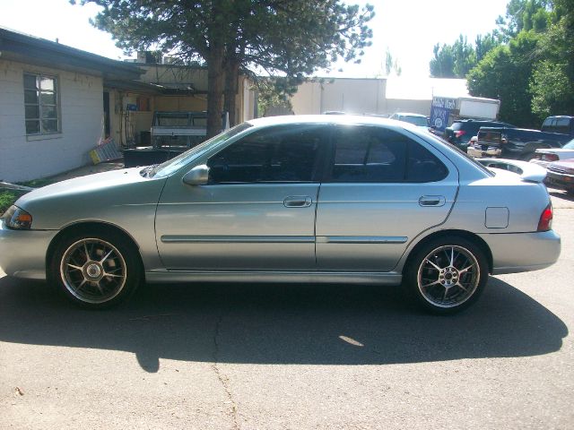 Nissan Sentra 2002 photo 1