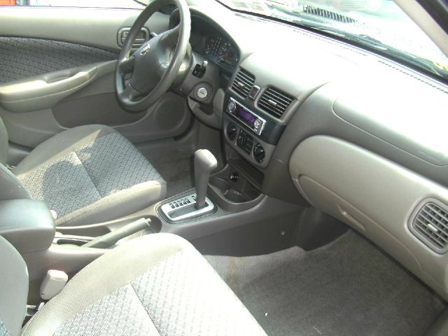 Nissan Sentra 2003 photo 1