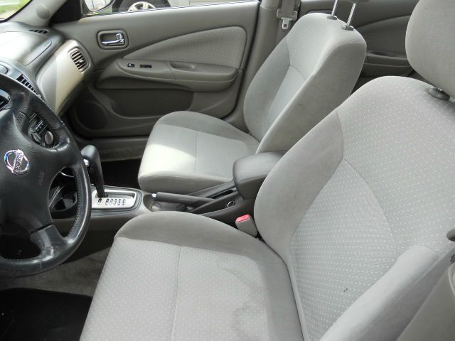 Nissan Sentra 2003 photo 3