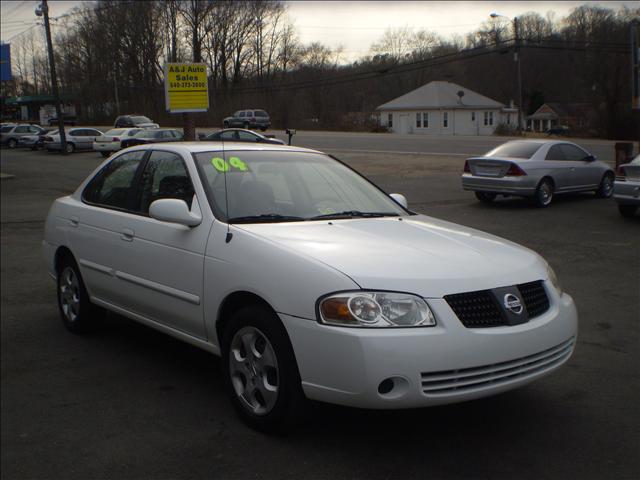 Nissan Sentra 2004 photo 1