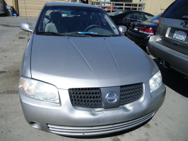 Nissan Sentra 2004 photo 6