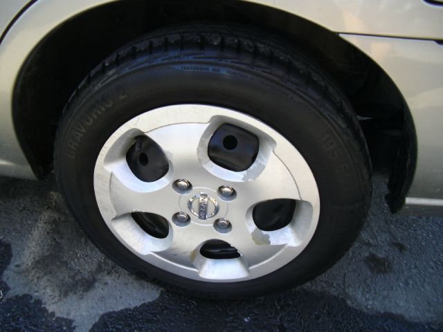 Nissan Sentra 2004 photo 8