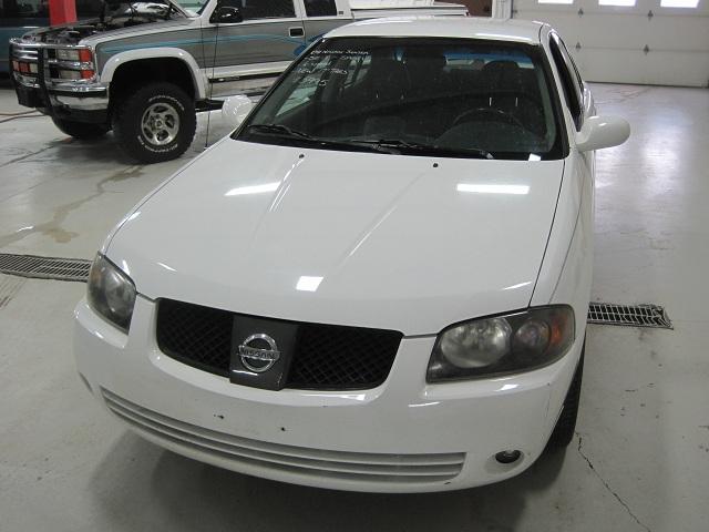 Nissan Sentra 2004 photo 2