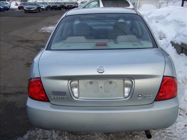 Nissan Sentra 2004 photo 3