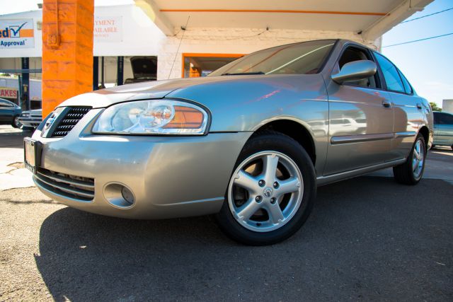 Nissan Sentra 2004 photo 3