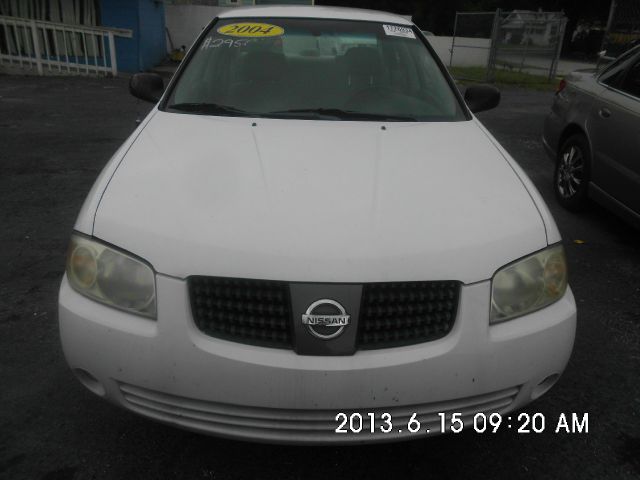 Nissan Sentra 2004 photo 4