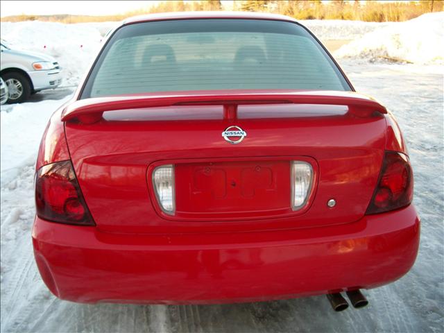 Nissan Sentra 2004 photo 1