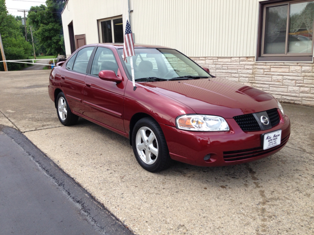 Nissan Sentra 2004 photo 2
