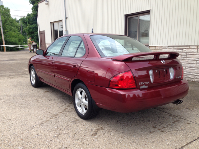 Nissan Sentra 2004 photo 3