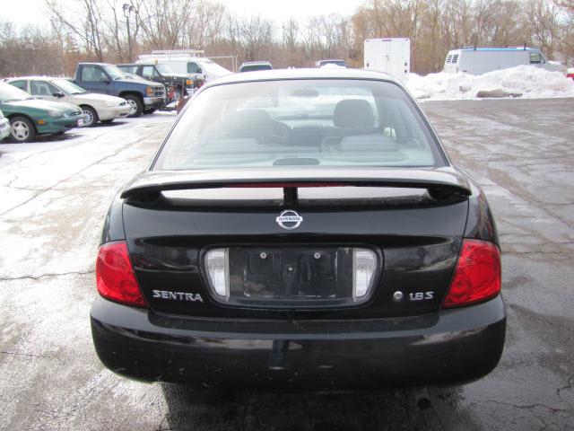 Nissan Sentra 2004 photo 3