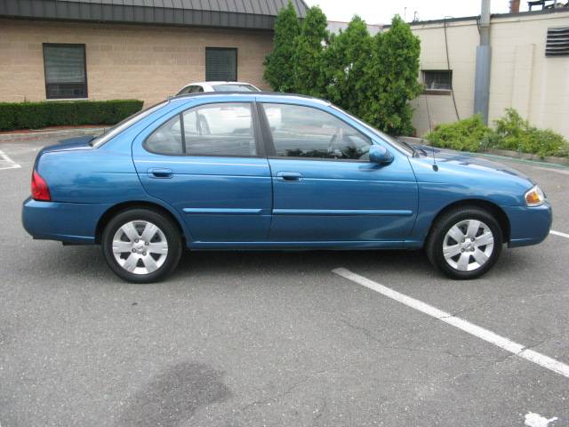 Nissan Sentra 2004 photo 3