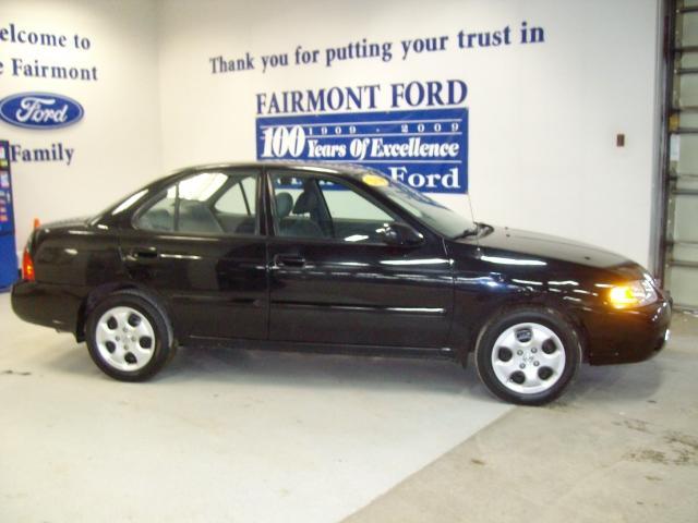 Nissan Sentra SEL W/ ROOF Sedan