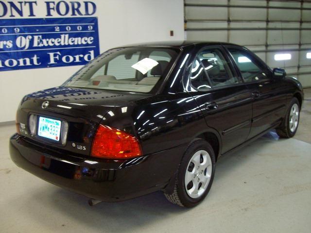 Nissan Sentra 2004 photo 4