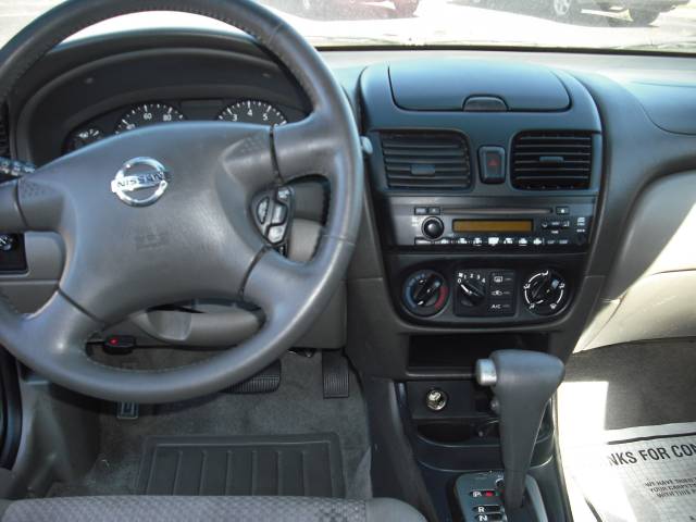 Nissan Sentra 2004 photo 4