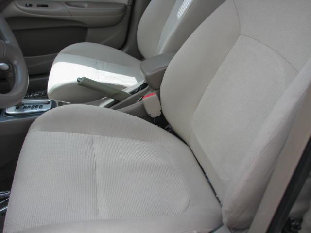 Nissan Sentra 2004 photo 14