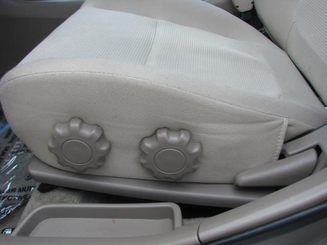 Nissan Sentra 2004 photo 15