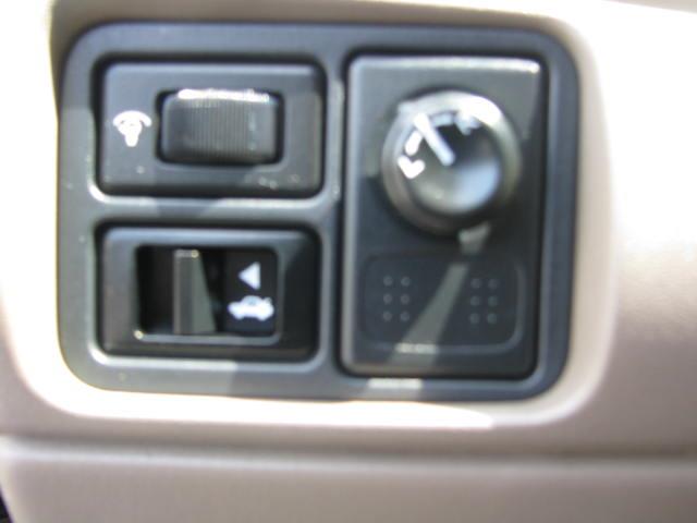 Nissan Sentra 2004 photo 16