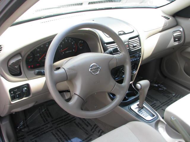 Nissan Sentra 2004 photo 19