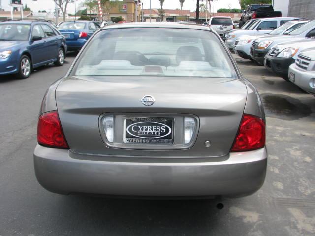Nissan Sentra 2004 photo 22