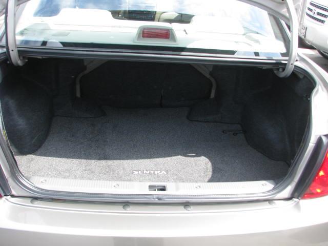 Nissan Sentra 2004 photo 7